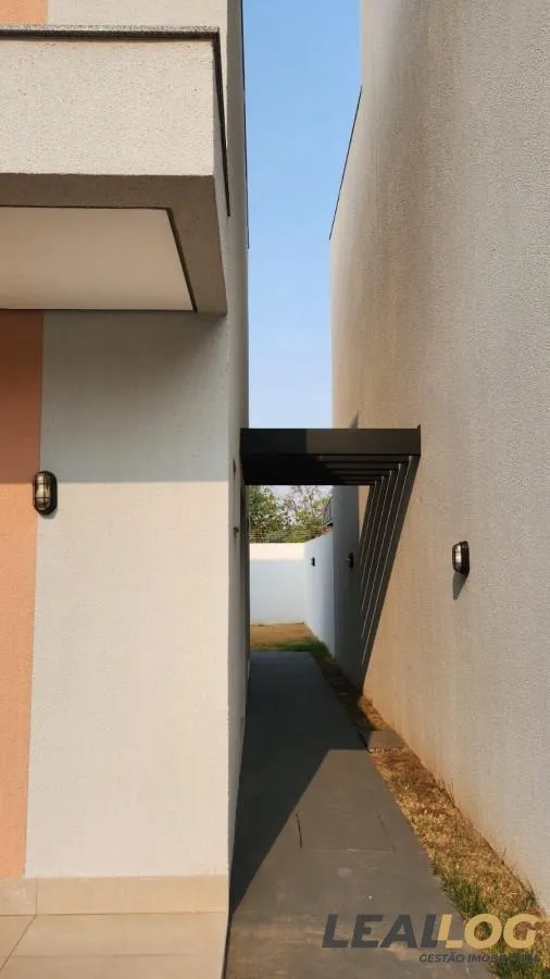 Imagens do imóveis Casa para Venda em Cuiabá / MT no bairro Jardim Tropical