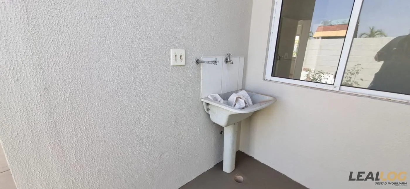 Imagens do imóveis Casa em Condomínio para Venda no bairro Guarita II