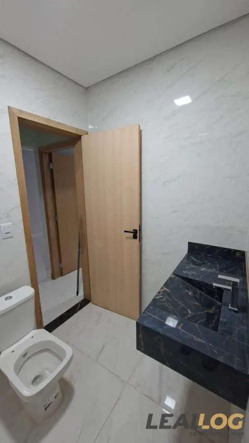 Imagens do imóveis Casa para Venda em Cuiabá / MT no bairro CPA 3