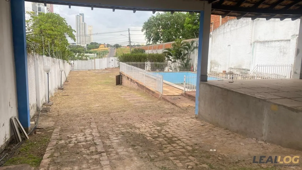 Imagens do imóveis Casa Comercial para Venda em Cuiabá / MT no bairro Duque de Caxias