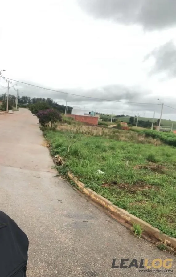 Imagens do imóveis Terreno Comercial para Venda em Capela do Alto / SP no bairro Iperozinho