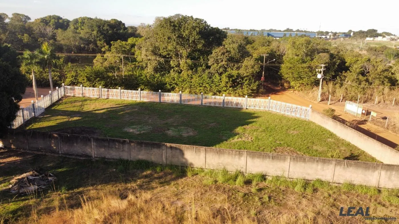 Área para Venda em Cuiabá / MT no bairro Parque Atalaia