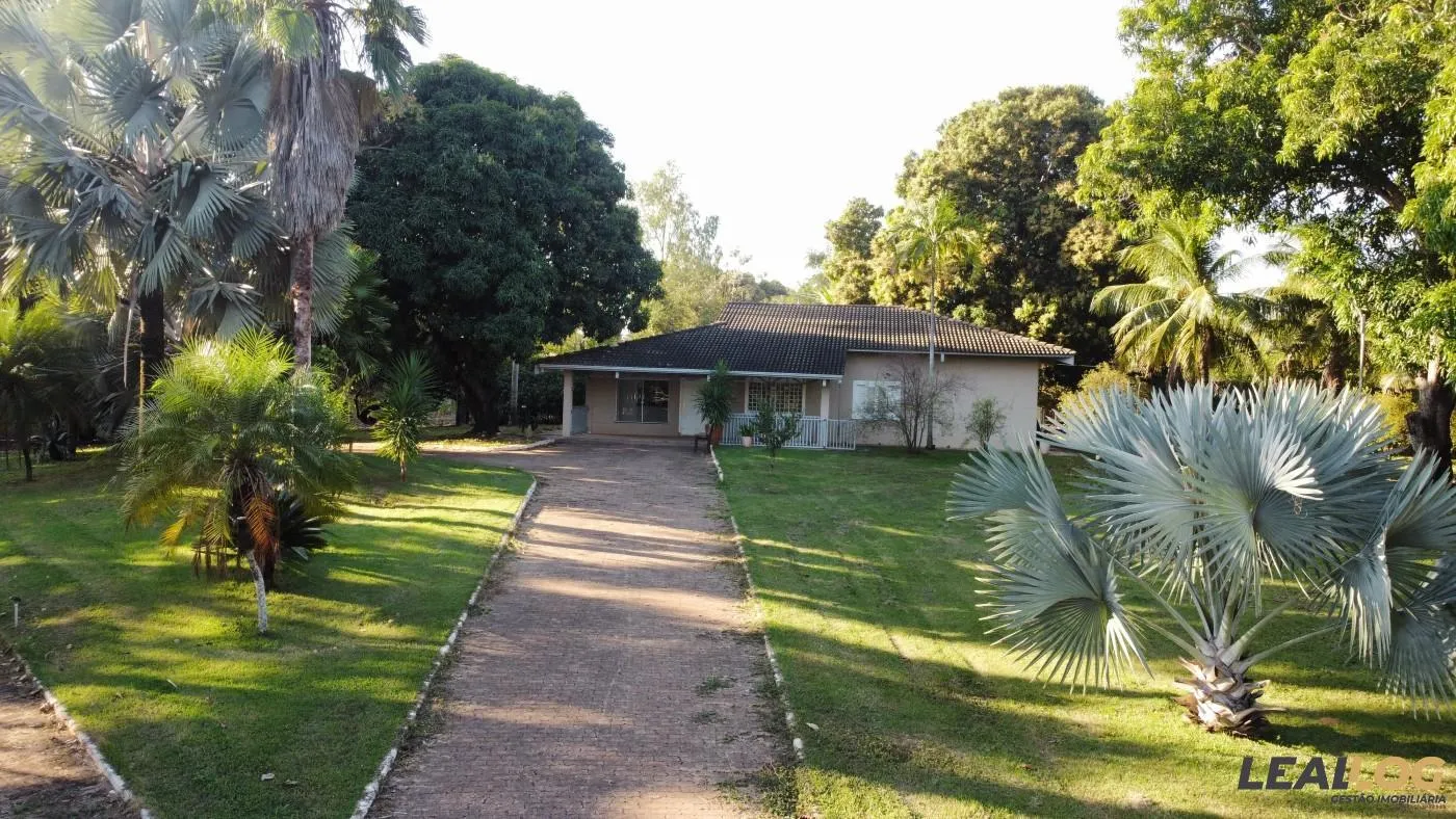 Área para Venda em Cuiabá / MT no bairro Parque Atalaia