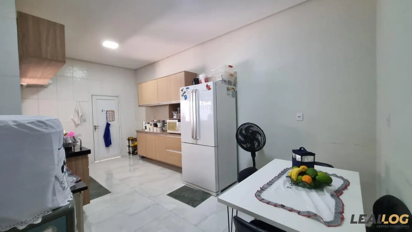 Imagens do imóveis Casa para Venda em Cuiabá / MT no bairro Morada do Ouro