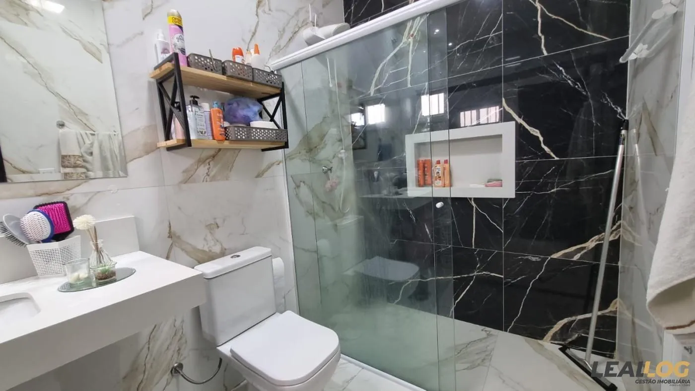 Imagens do imóveis Casa para Venda em Cuiabá / MT no bairro Morada do Ouro