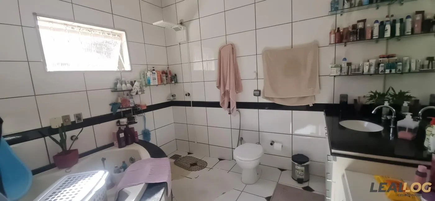 Imagens do imóveis Casa Comercial para Venda em Cuiabá / MT no bairro Jardim Italia