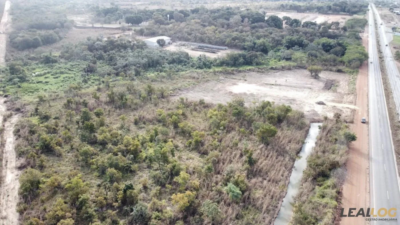 Área para Venda em Cuiabá / MT no bairro Parque Humaitá
