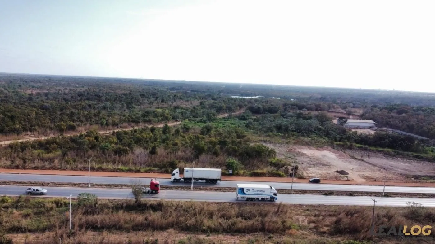 Área para Venda em Cuiabá / MT no bairro Parque Humaitá