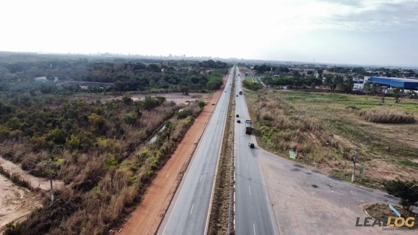 Área para Venda em Cuiabá / MT no bairro Parque Humaitá