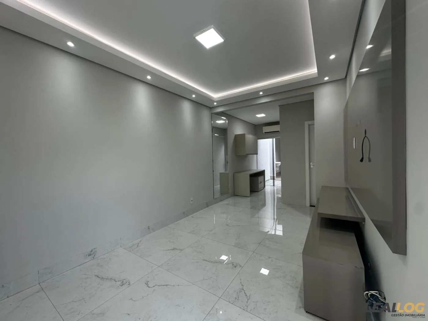 Imagens do imóveis Casa em Condomínio para Venda em Cuiabá / MT no bairro Nova Conquista