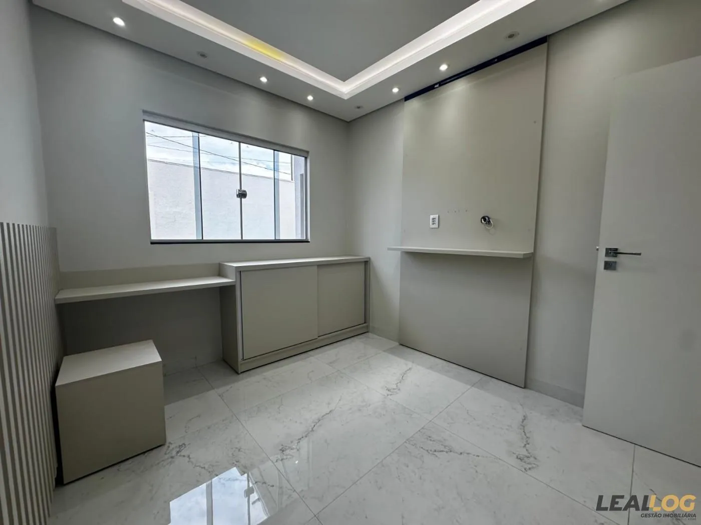 Imagens do imóveis Casa em Condomínio para Venda em Cuiabá / MT no bairro Nova Conquista