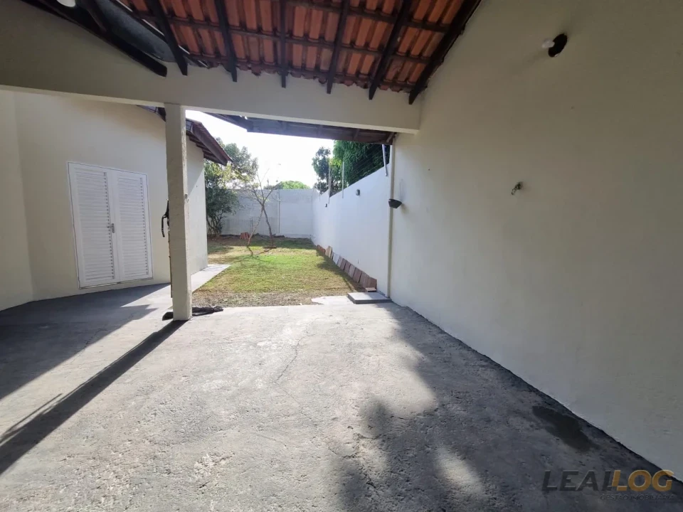Imagens do imóveis VENDO - Casa no Flamboyant/ próximo ao shopping Estação/ Cuiabá - MT
