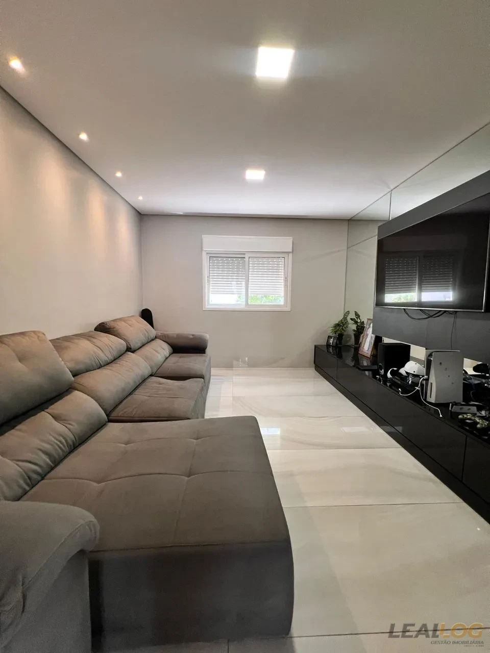 Imagens do imóveis Vendo Casa de alto Padrão no Alphaville 2 em Cuiabá MT