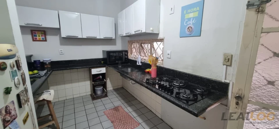 Imagens do imóveis VENDO - Casa no Flamboyant/ próximo ao shopping Estação/ Cuiabá - MT
