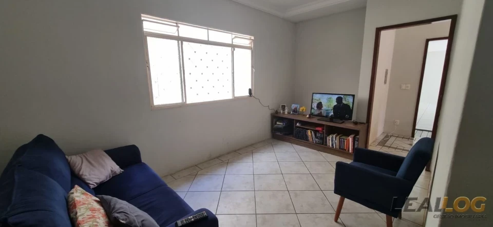 Imagens do imóveis VENDO - Casa no Flamboyant/ próximo ao shopping Estação/ Cuiabá - MT