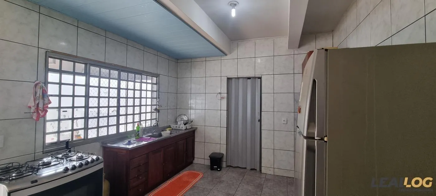 Imagens do imóveis Casa para Venda em Cuiabá / MT no bairro Araés