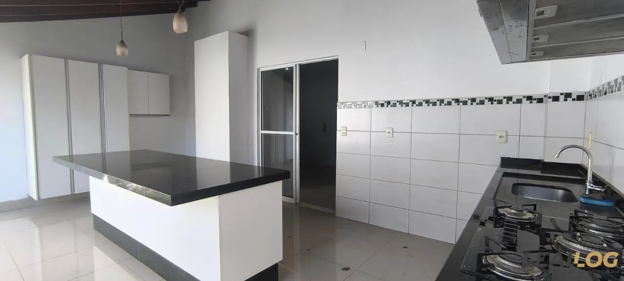 Imagens do imóveis Casa em Condomínio para Venda em Várzea Grande / MT no bairro 23 de Setembro