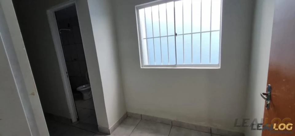 ALUG0 - CASA NO CRISTO REI - AURÍLIA SALES CURVO - VÁRZEA GRANDE - MT