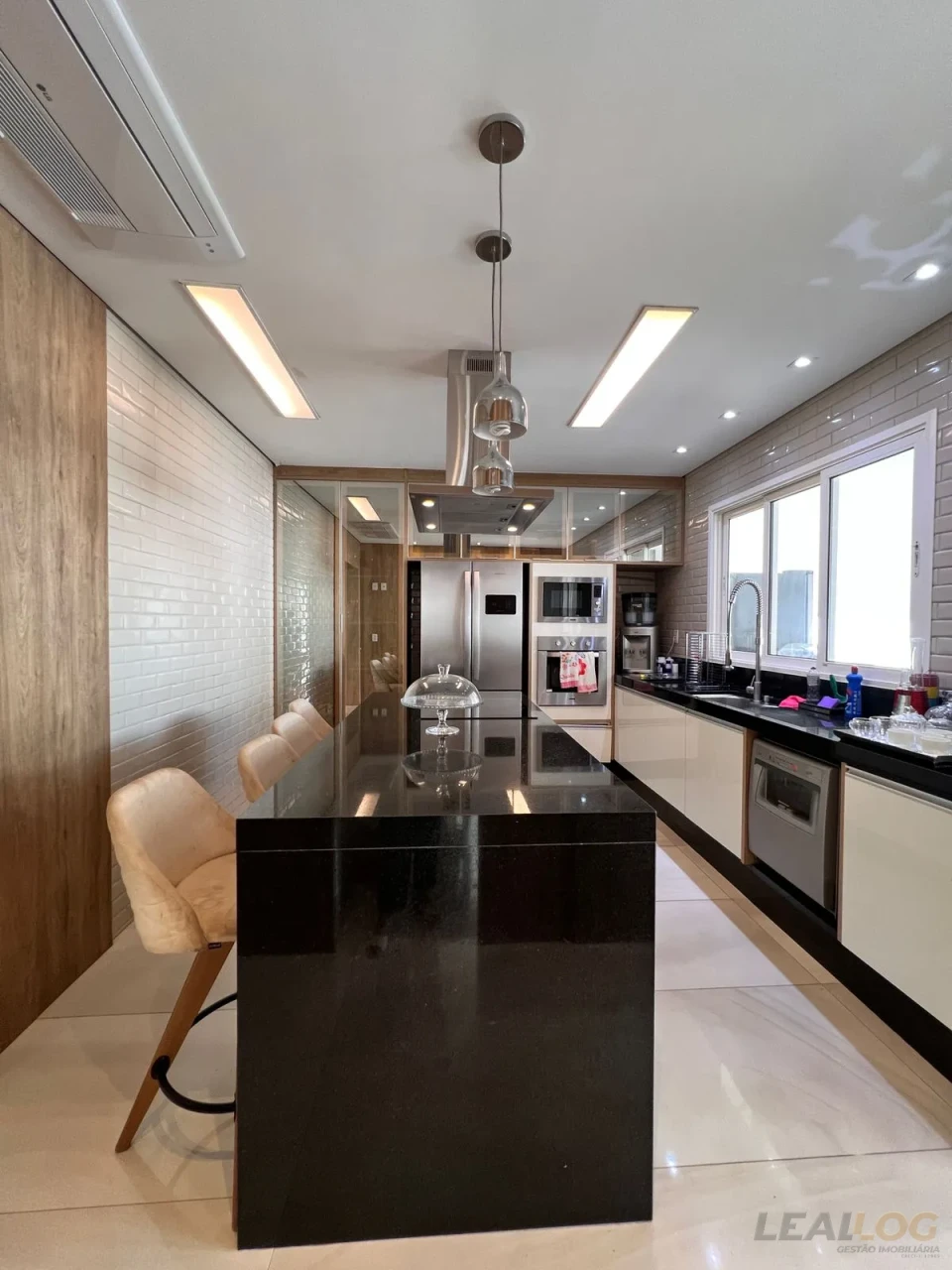 Imagens do imóveis Vendo Casa de alto Padrão no Alphaville 2 em Cuiabá MT