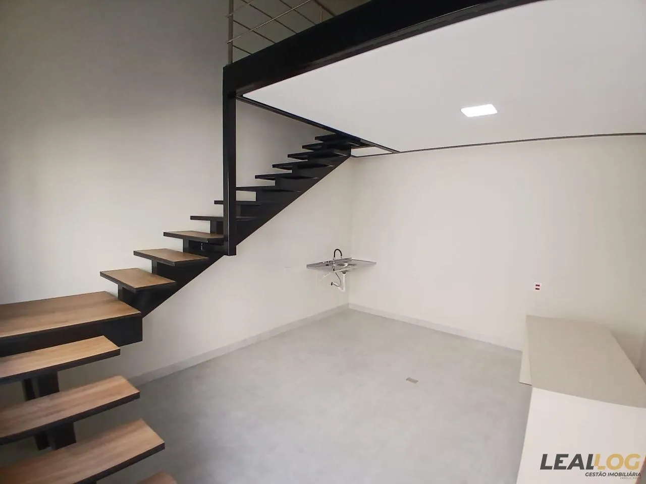 Imagens do imóveis Sala Comercial para Locação em Cuiabá / MT no bairro Bosque da Saúde