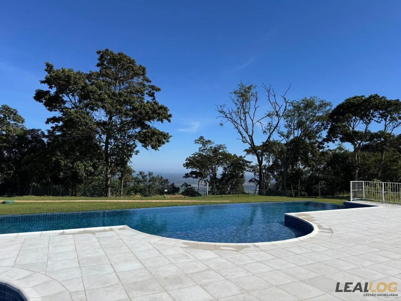 Casa em Condomínio para Venda em Chapada dos Guimarães / MT no bairro Bom Clima