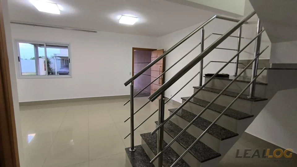 Imagens do imóveis ALUGO - CASA SOBRADO CONDOMÍNIO SOLAR DAS TORRES - CUIABÁ - MT