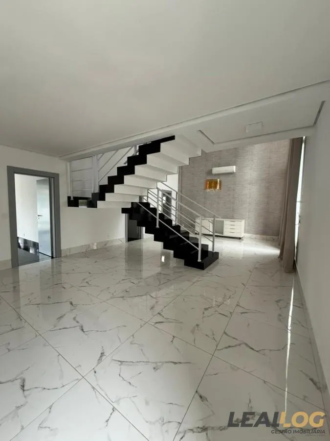 Casa em Condomínio para Venda em Cuiabá / MT no bairro Jardim Italia