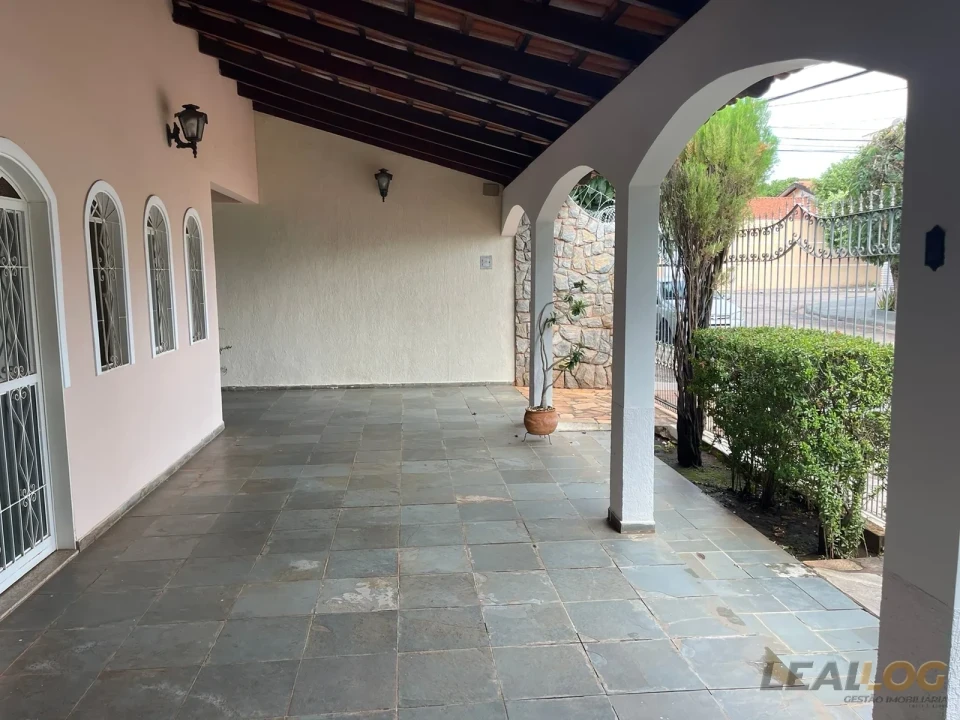 Casa á Venda Morada do Ouro