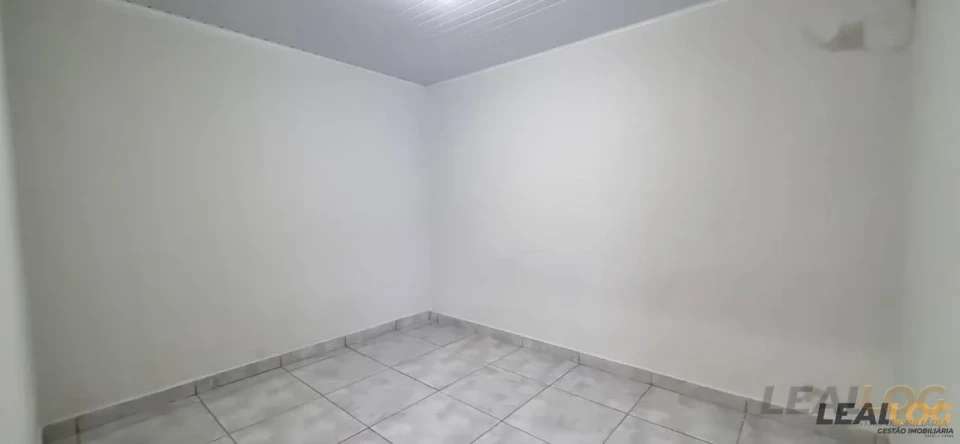 ALUG0 - CASA NO CRISTO REI - AURÍLIA SALES CURVO - VÁRZEA GRANDE - MT