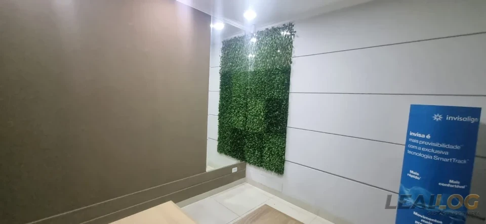Alugo Casa Comercial com 05 salas no bairro Araés em Cuiabá
