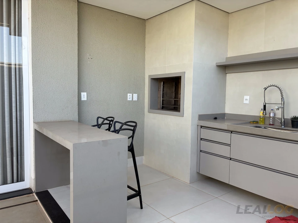 Imagens do imóveis Alugo Casa Mobiliada No Condomínio Belvedere