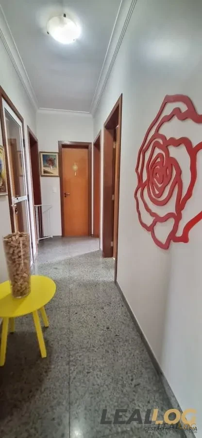 Vendo apartamento no Edifcio Ipiranga Plaza próximo a Praça Popular no bairro Goiabeiras em Cuiabá