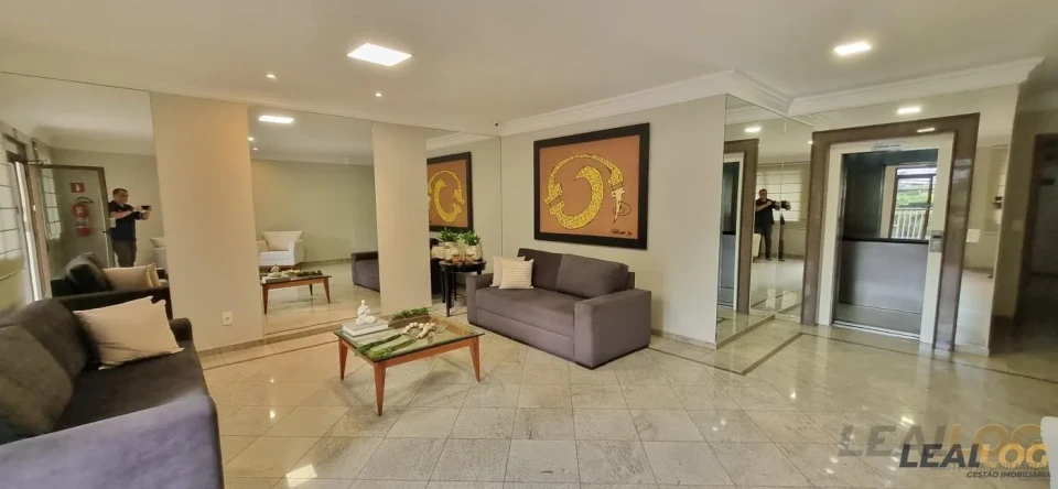 Vendo apartamento no Edifcio Ipiranga Plaza próximo a Praça Popular no bairro Goiabeiras em Cuiabá