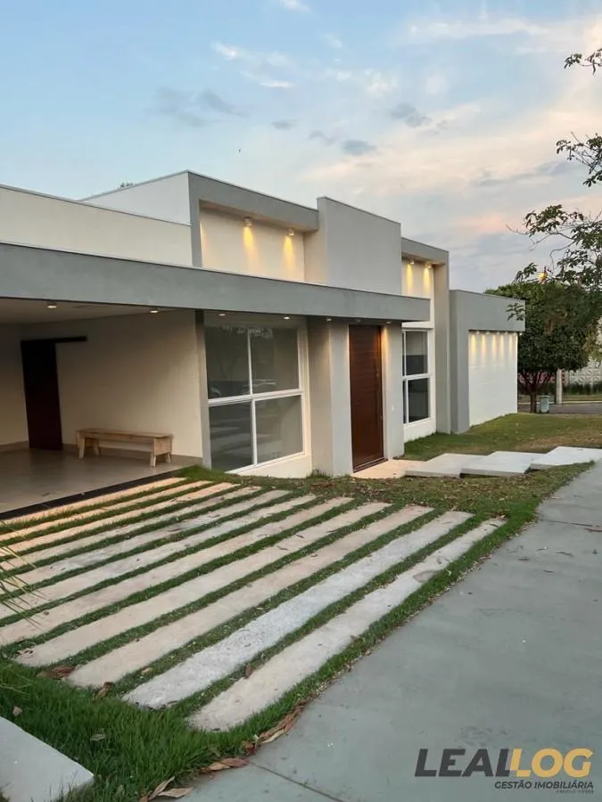 Casa em Condomínio para Venda em Cuiabá / MT no bairro Jardim Imperial