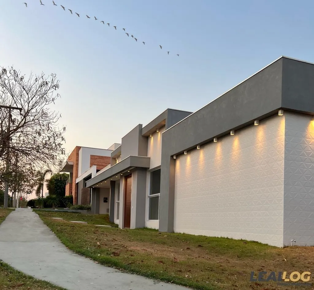 Casa em Condomínio para Venda em Cuiabá / MT no bairro Jardim Imperial