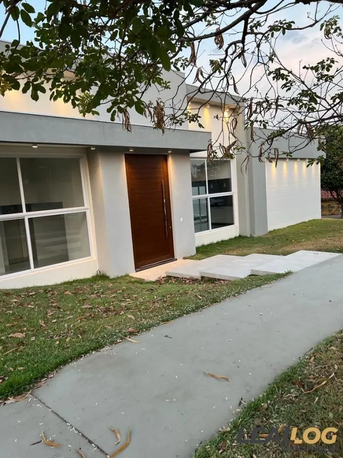 Casa em Condomínio para Venda em Cuiabá / MT no bairro Jardim Imperial