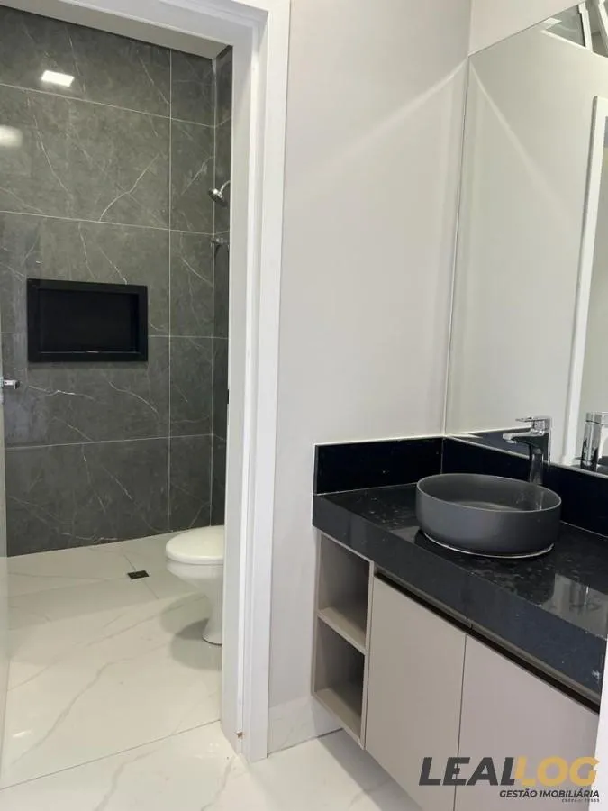 Casa em Condomínio para Venda em Cuiabá / MT no bairro Jardim Imperial