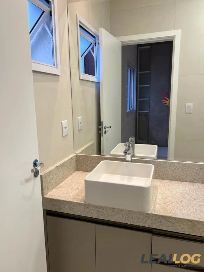 Casa em Condomínio para Venda em Cuiabá / MT no bairro Jardim Imperial