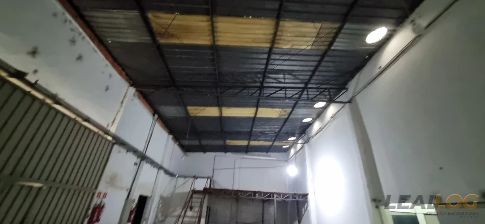 LOCAÇÃO – CONJUNTO COMERCIAL COMPLETO | GALPÃO + PRÉDIO CORPORATIVO