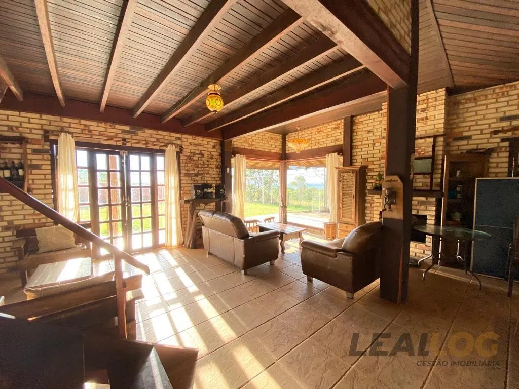 Casa para Venda em Chapada dos Guimarães / MT no bairro Florada