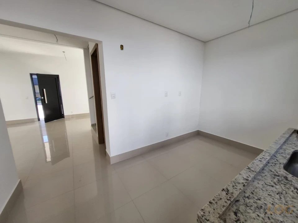 Imagens do imóveis ALUGO - Casa  sobrado Condomínio fechado  PLENO em Cuiabá - MT