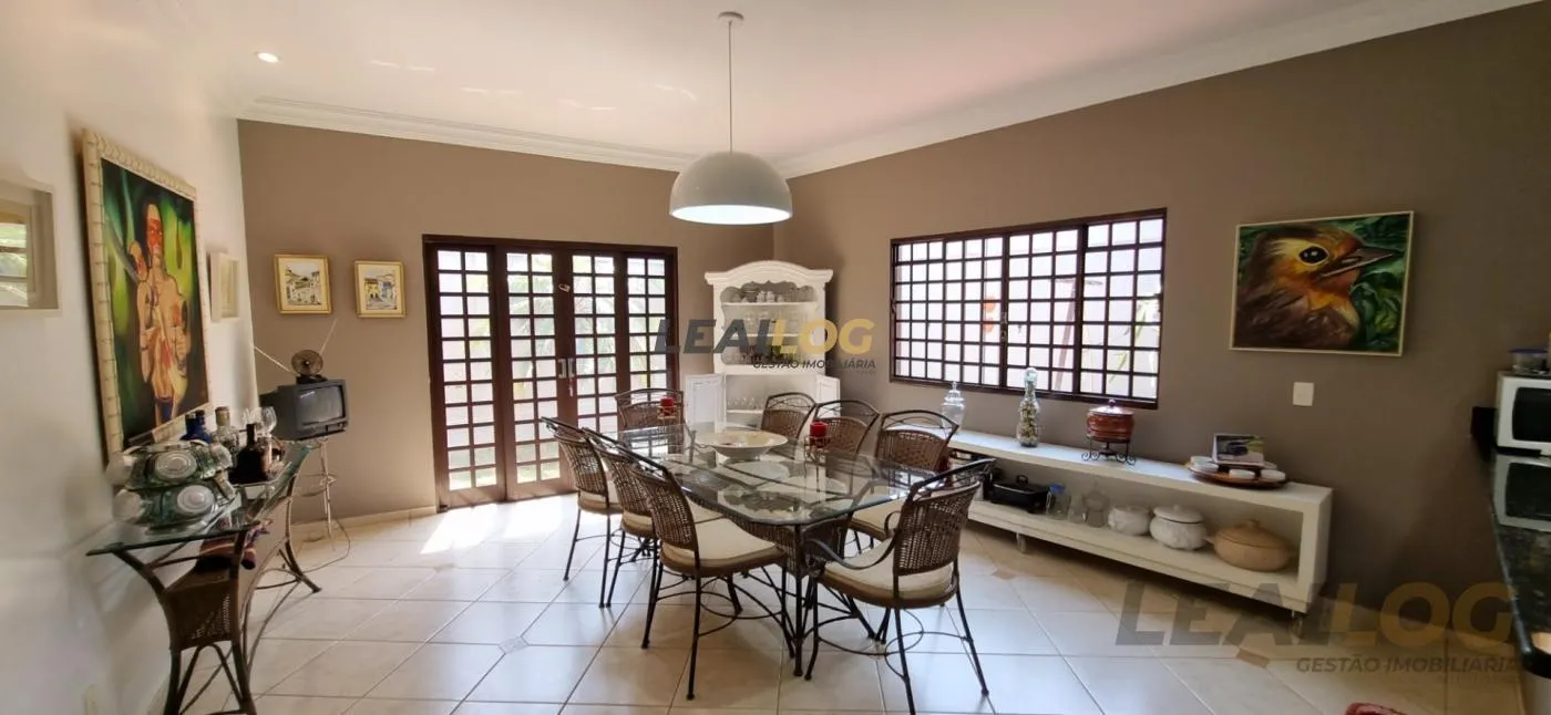 Casa para Venda em Chapada dos Guimarães / MT no bairro Miraflores