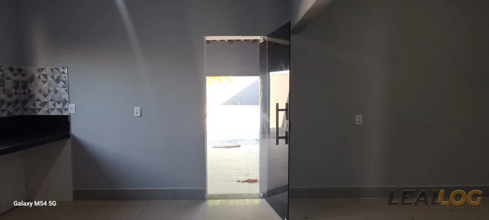 Imagens do imóveis VENDO - CASA NO BAIRRO NOSSA SENHORA APARECIDA - CUIABÁ - MT