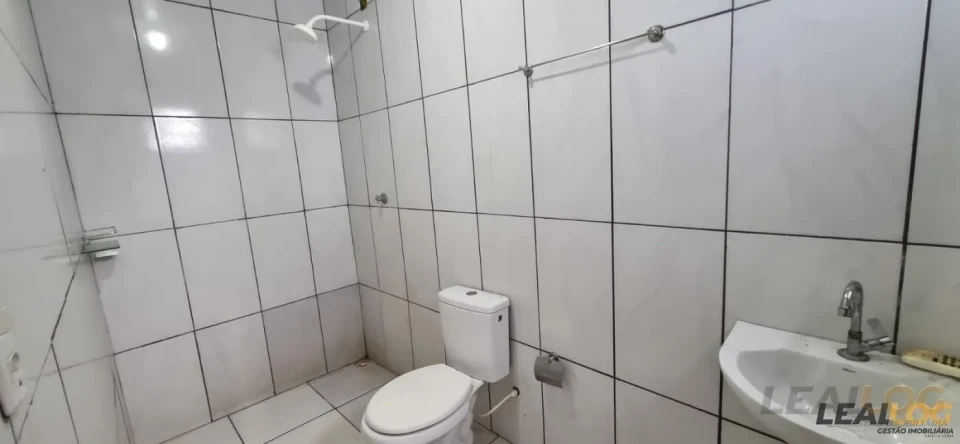 ALUG0 - CASA NO CRISTO REI - AURÍLIA SALES CURVO - VÁRZEA GRANDE - MT