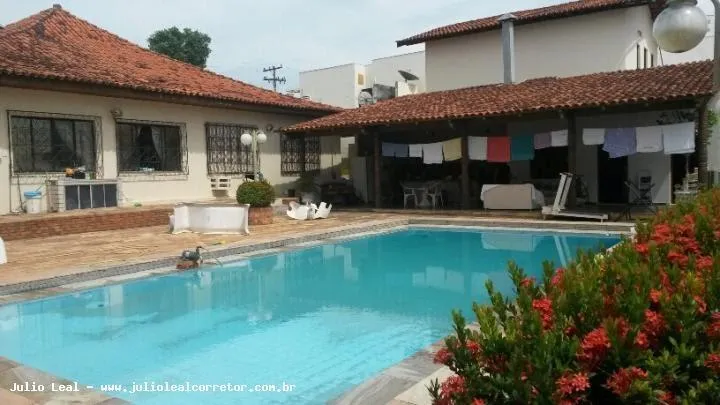Casa para Venda em Cuiabá / MT no bairro Goiabeiras