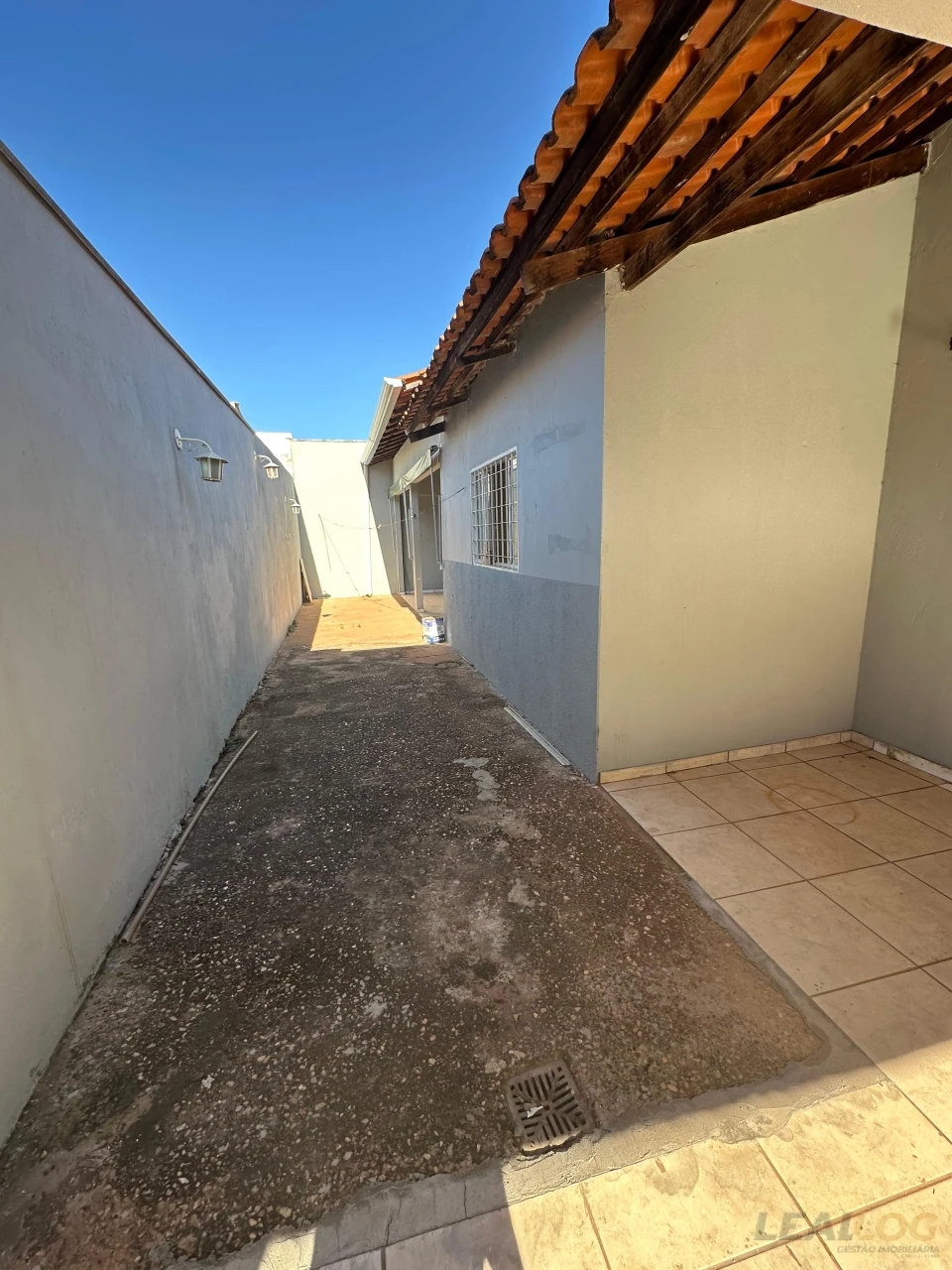 Imagens do imóveis Casa em condomínio á  VENDA!