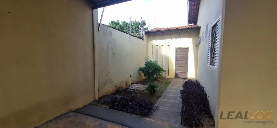 Imagens do imóveis VENDO - Casa no Flamboyant/ próximo ao shopping Estação/ Cuiabá - MT