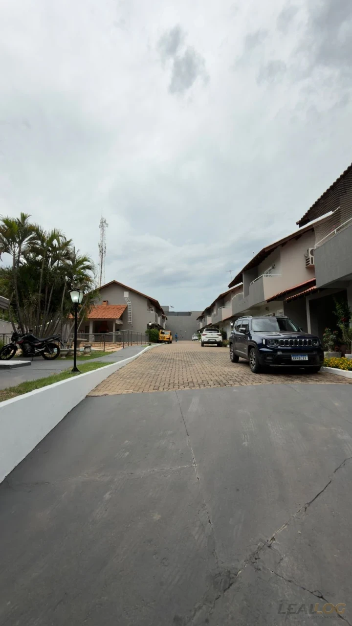Casa a venda em condomínio!