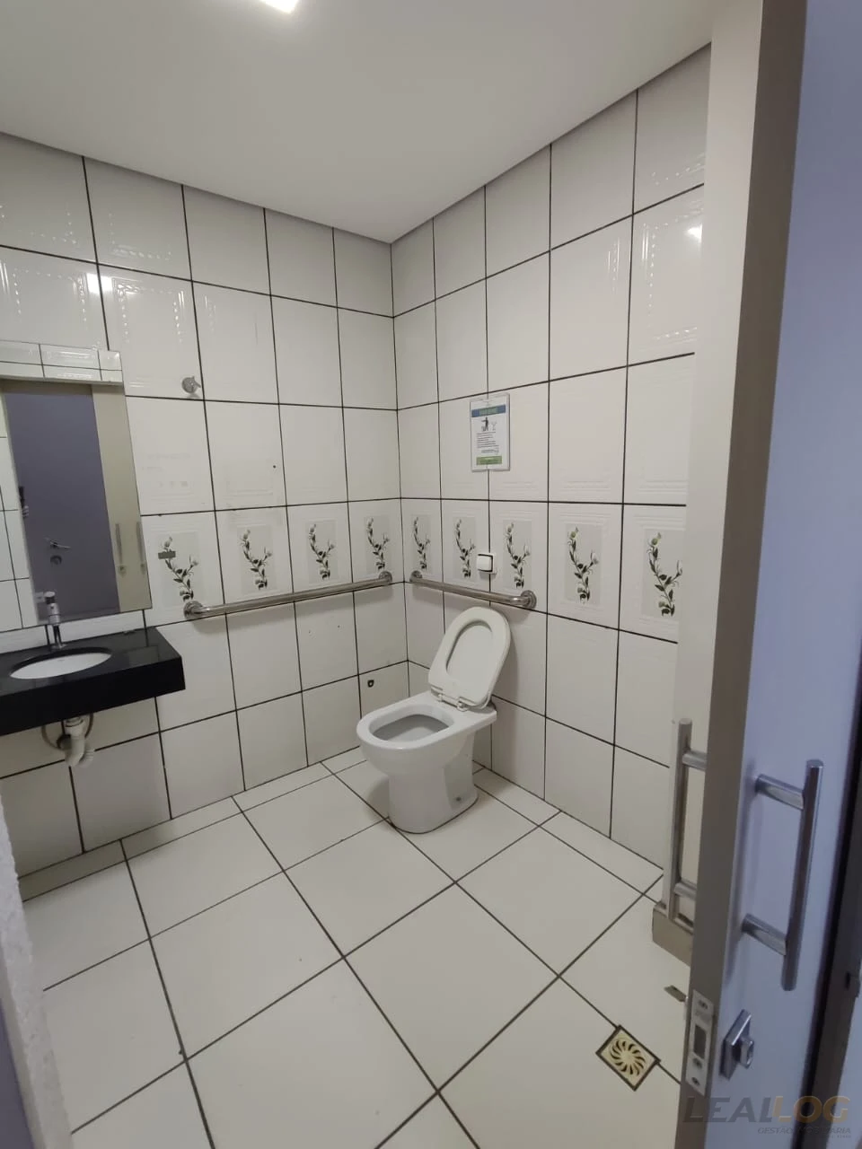 Imagens do imóveis LOCAÇÃO – CONJUNTO COMERCIAL COMPLETO | GALPÃO + PRÉDIO CORPORATIVO