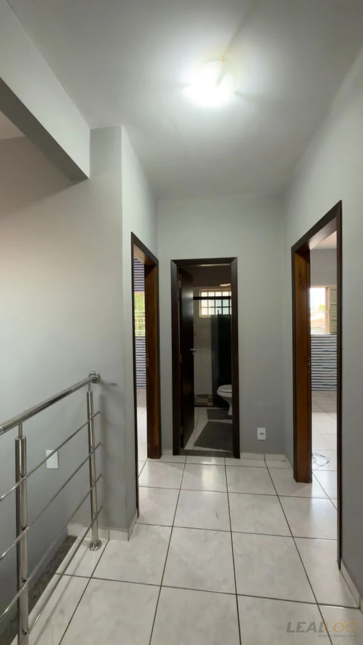 Casa a venda em condomínio!